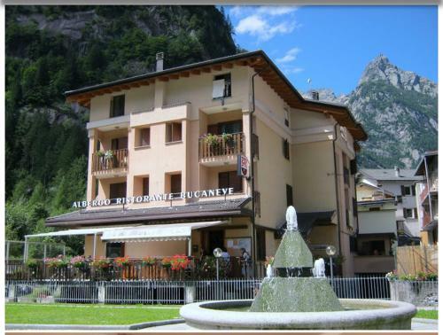 Hotel Ristorante Bucaneve
