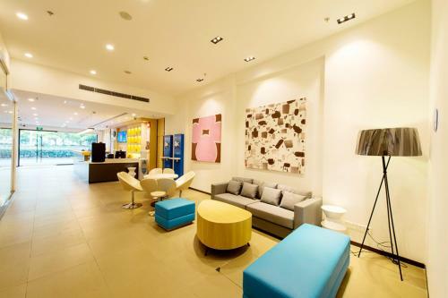 Hotel Hanting Express Wuxi East Railway Station