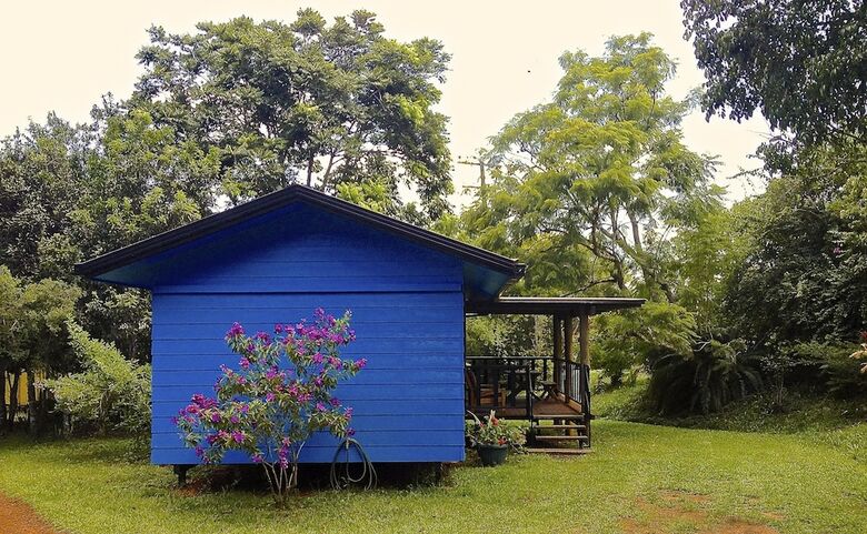 Lake Eacham Tourist Park & Self Contained Cabins