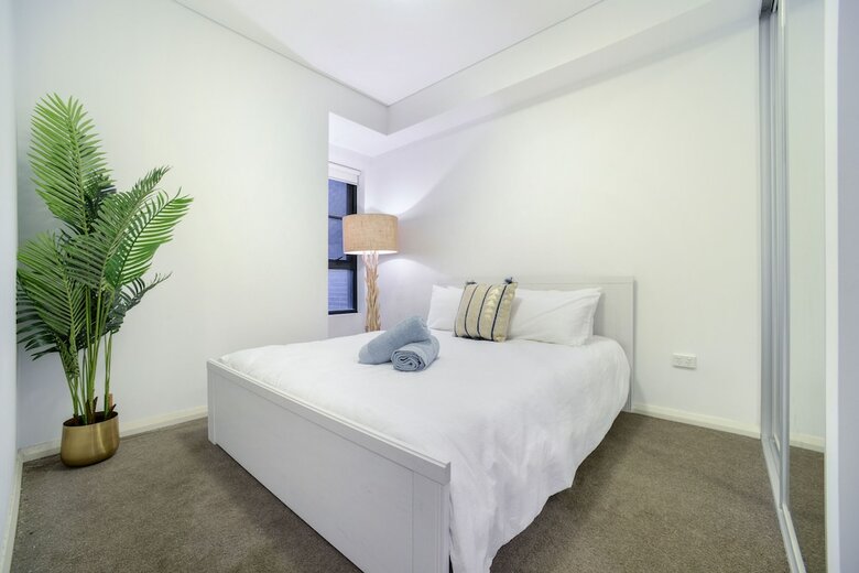Apartamentos Charming And Spacious Living In A Serene Location