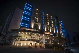 La Casa Hotel