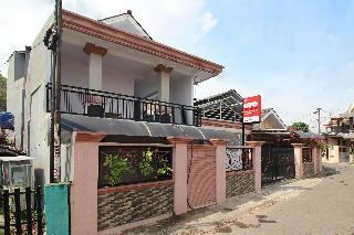 Oyo 2176 Amanah Syariah Residence