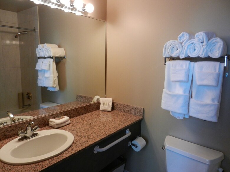 Rosedale Condominiums
