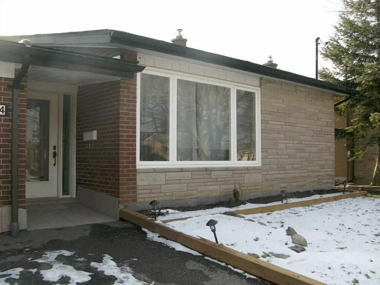 Hotel A1-private Up To 3 - Finch West Subway