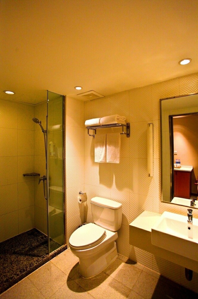 Quan Ji Hotel