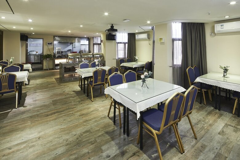 Insail Hotels (Luohu Dongmen Shenzhen)
