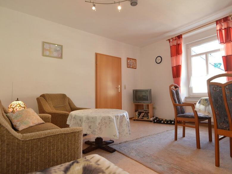 Comfortable Apartment In Ediger-eller Eifel Near Town Centre