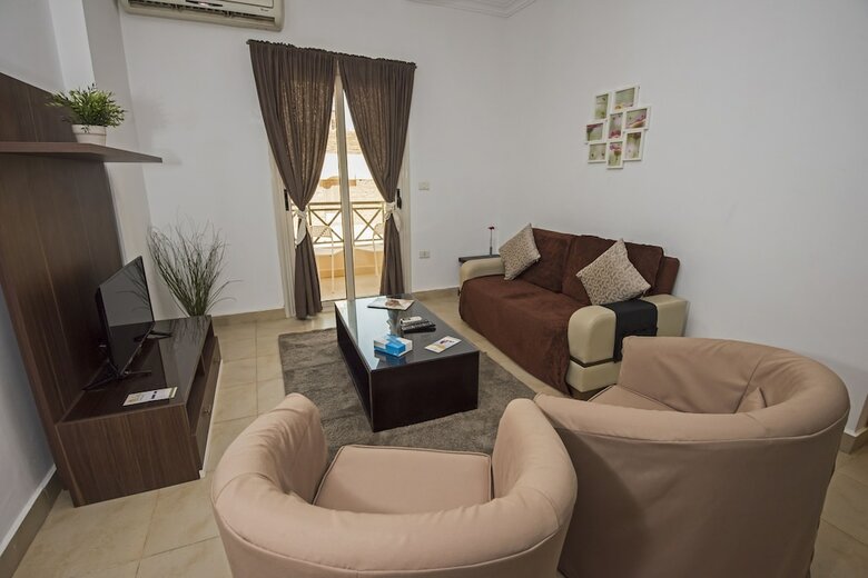 Aparthotel Lilly Apartments