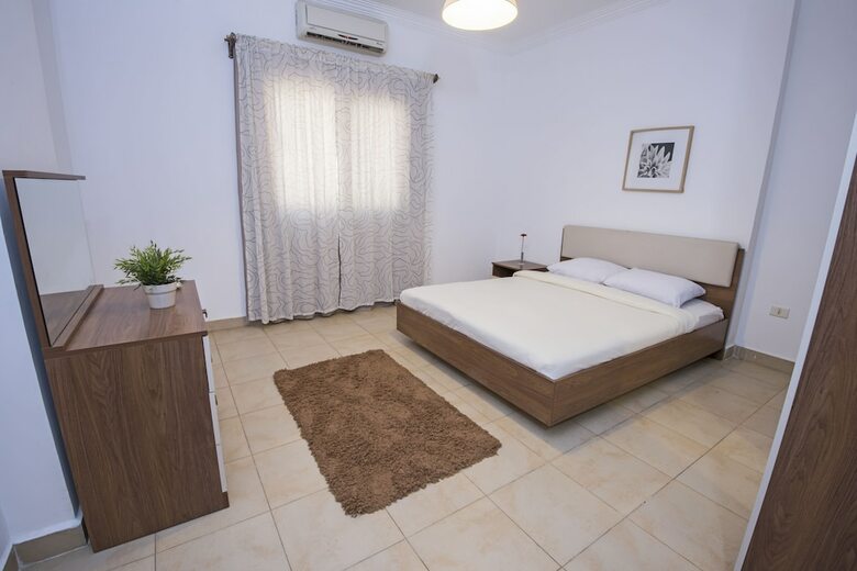 Aparthotel Lilly Apartments