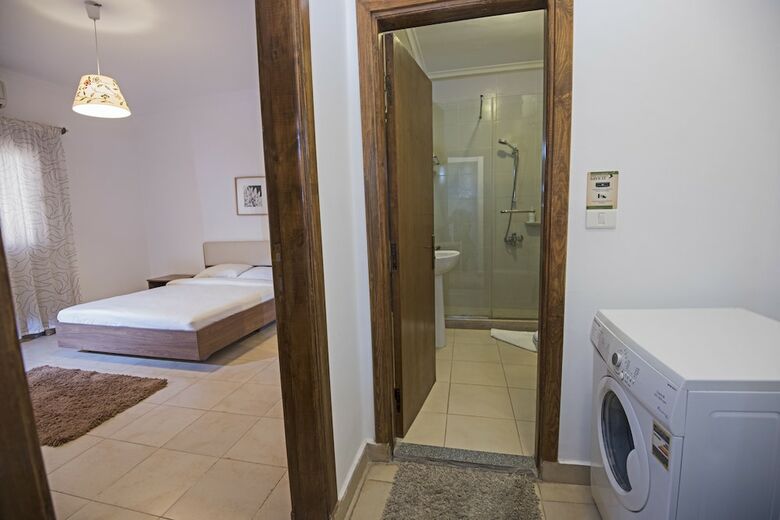 Aparthotel Lilly Apartments