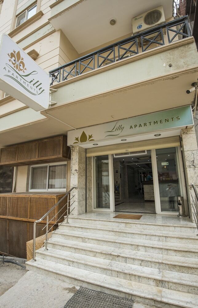 Aparthotel Lilly Apartments