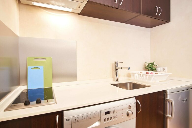 Apartamentos Conde Central Courtyard By Valcambre