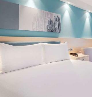 Hotel Hampton Inn By Hilton Bristol Airport
