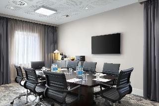 Hotel Hampton Inn By Hilton Bristol Airport