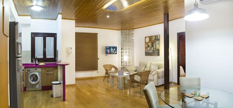 Caleta Homes - Apartamentos Tribuna