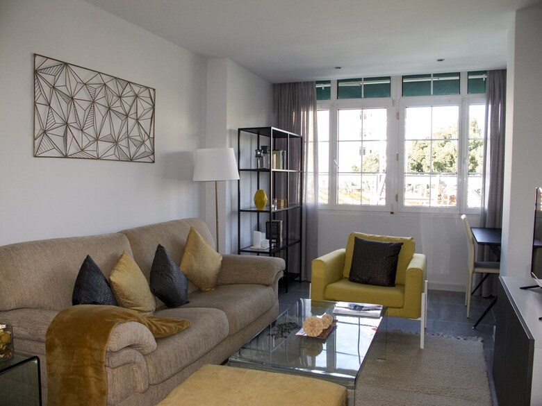 Apartamentos Living4malaga Greenhouse