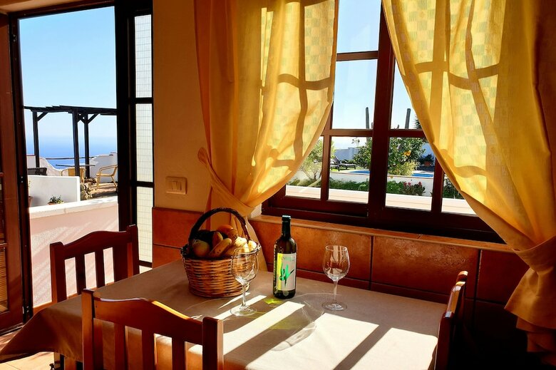 Apartamentos La Roseta By Isla Bonita