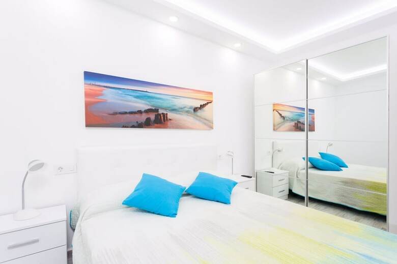 1107. Bright Modern Apartment With Spectacular Sea Views
