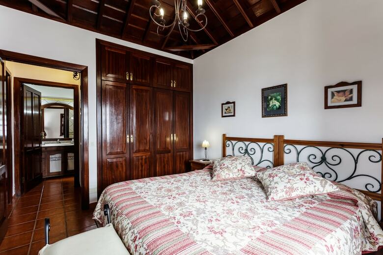 Agroturismo Casa Rural Tomas�n By Isla Bonita