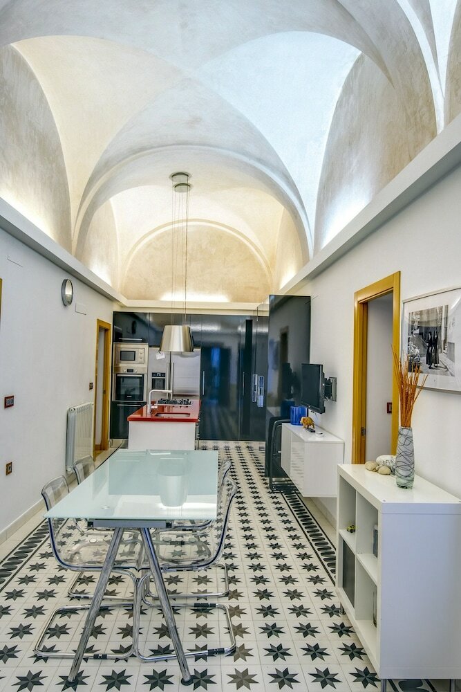 Apartamentos Eva Recommends Old Convent Sxviii