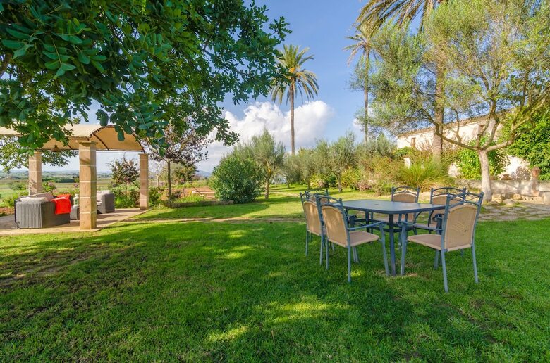Apartamentos Agroturismo Es Pla de Llodra (Sa Bugaderia)