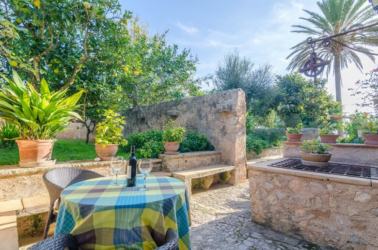 Apartamentos Agroturismo Es Pla de Llodra (Sa Bugaderia)