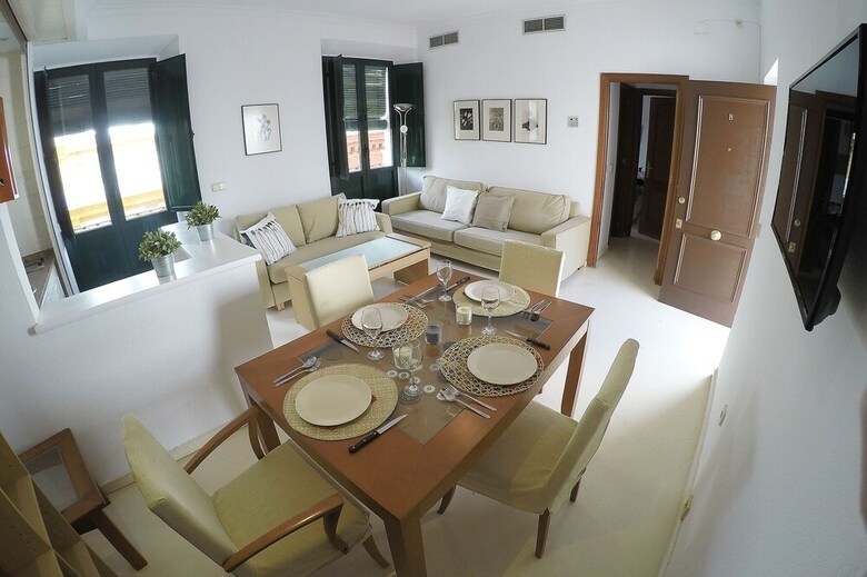 Apartamento En El Coraz�n de Sevilla Junto Giralda