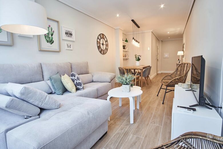 Apartamentos Arjona Riverside Deluxe By Valcambre