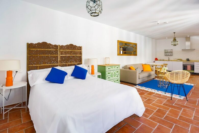 Apartamentos Oyo Urban Vida Alc�zar