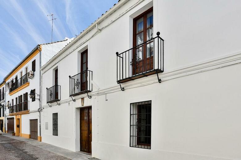 Apartamentos Oyo Urban Vida Alc�zar