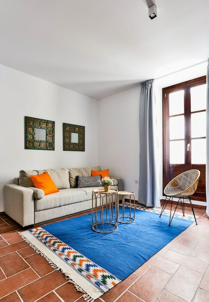 Apartamentos Oyo Urban Vida Alc�zar
