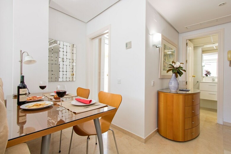 Apartamentos Bamberg Giralda Sky View By Valcambre
