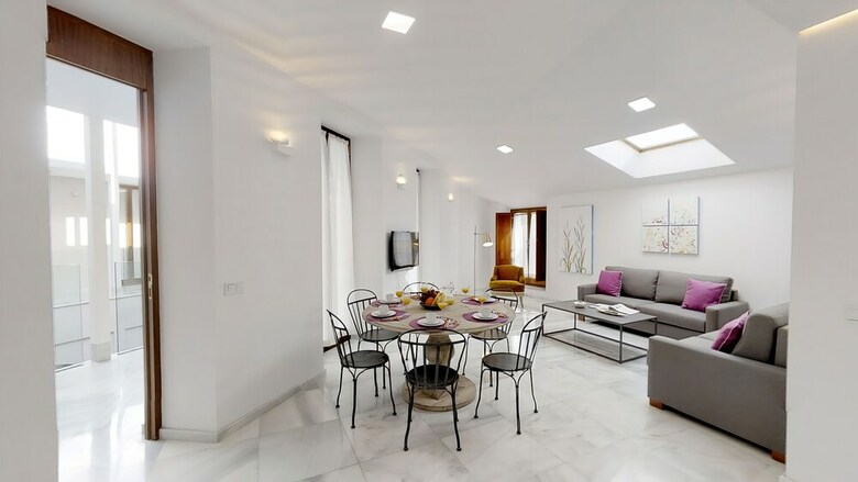 Apartamentos Sevilla Luxury Rentals - Catedral