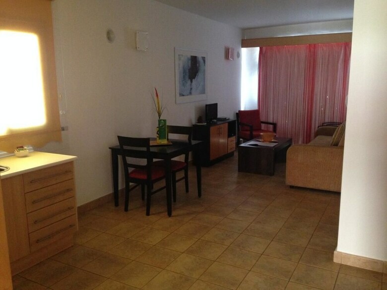 Apartamentos Chijer� Faro Del Ingl�s
