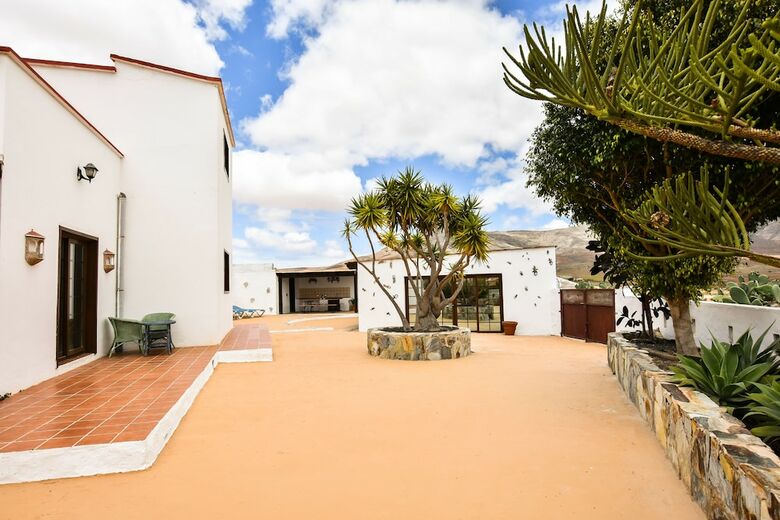 Fuerte Holiday Villa Angel Indoor Pool