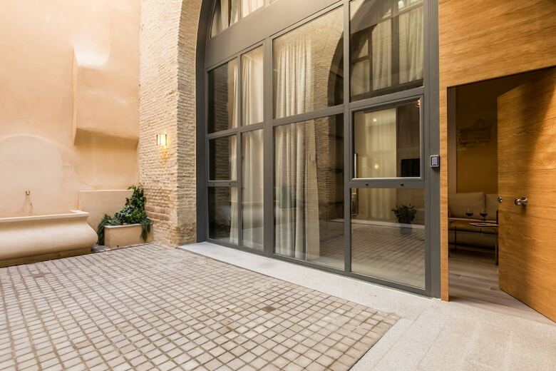 Apartamentos Suites Herrer�a de La Maestranza