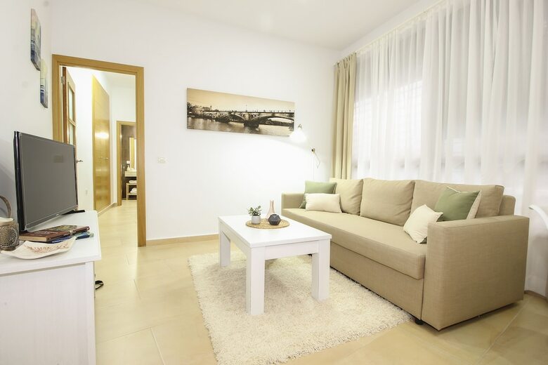 Deluxe Apartment San Julian With Parking