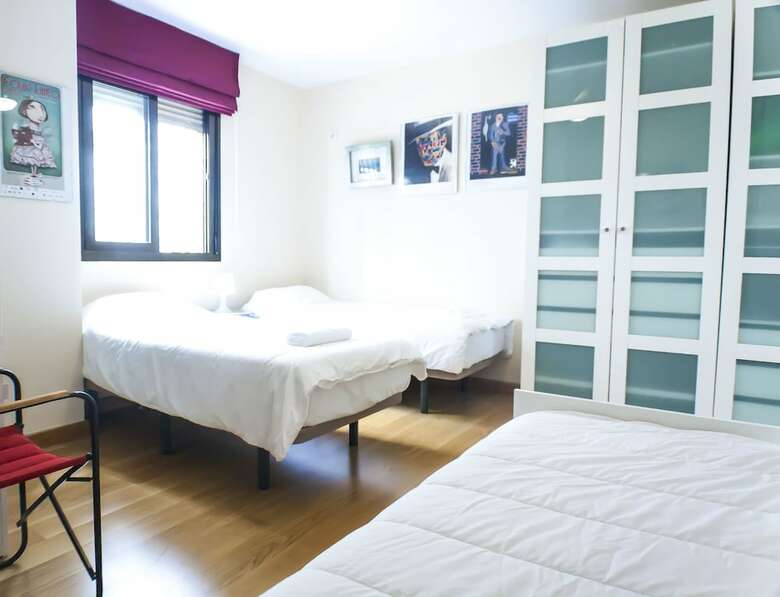 Apartamentos Rodrigo Triana Courtyard By Valcambre