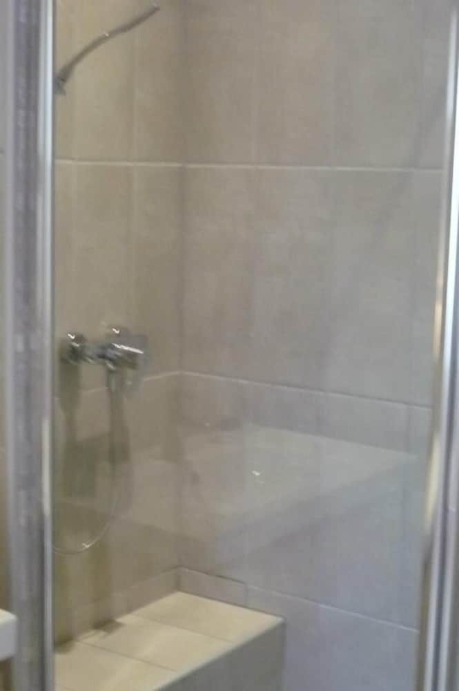 Hotel Maison D'h�tes Des Toits En Ville B&B