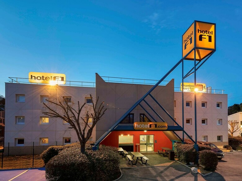 Hotelf1 Orange Centre �changeur A7 A9