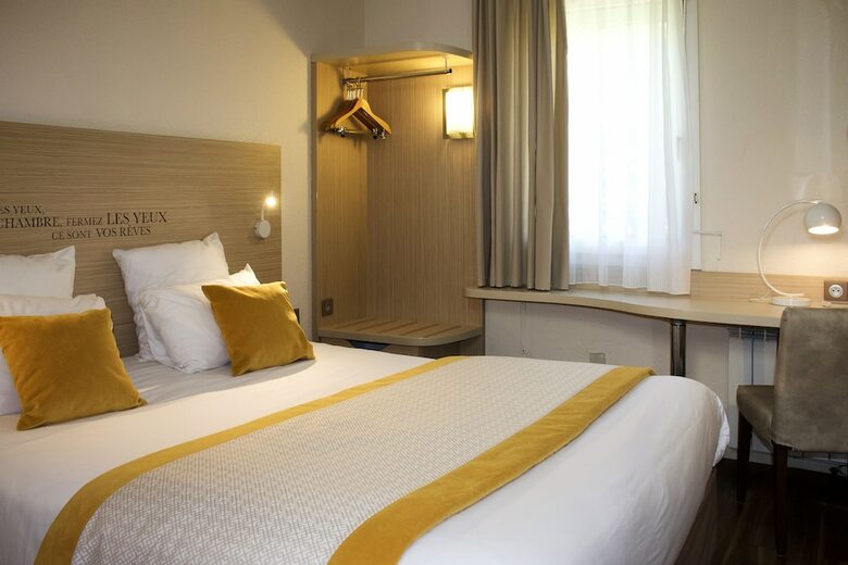 Hotel Kyriad Lyon Est - Bron Eurexpo Le Cottage