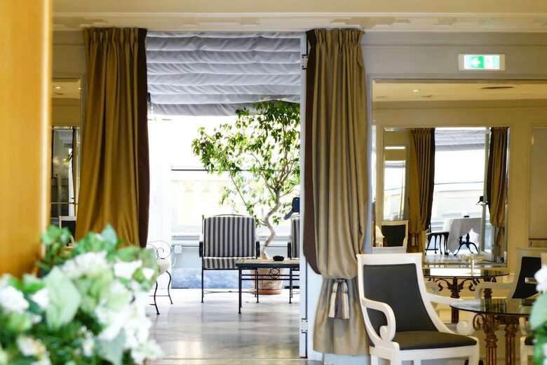 Hotel Grand Santa Lucia