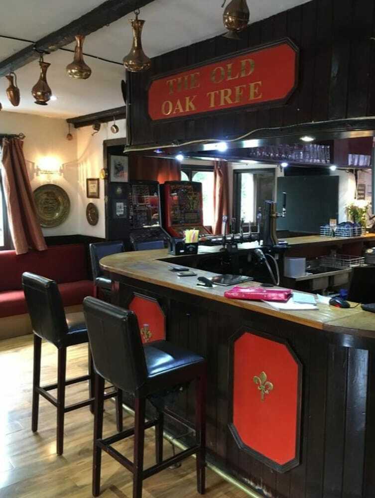 Posada Oyo Old Oak Tree Inn