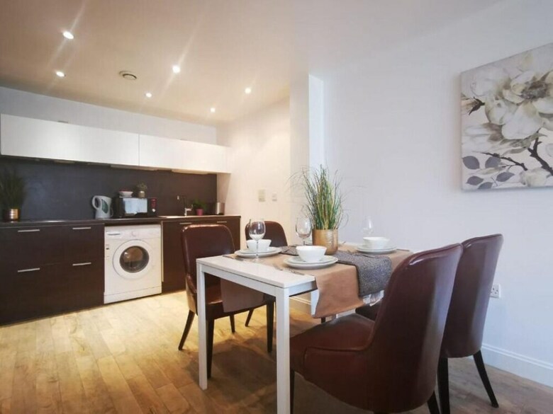 Comfy City Center Apartment