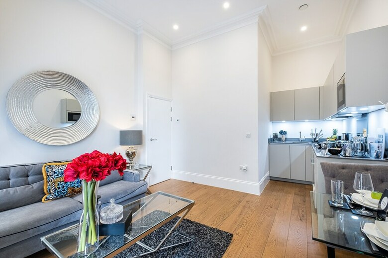 Lak Serviced Apartments