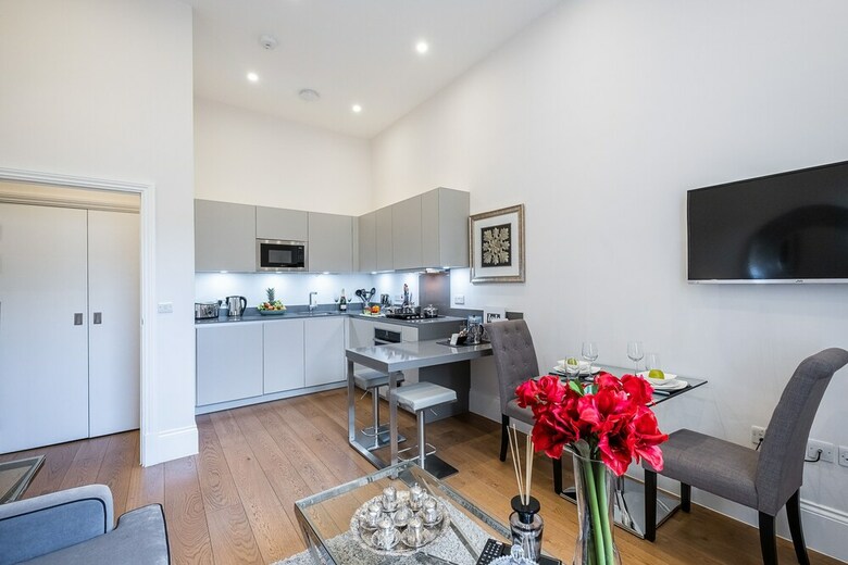 Lak Serviced Apartments