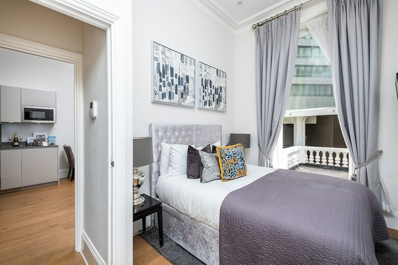 Lak Serviced Apartments
