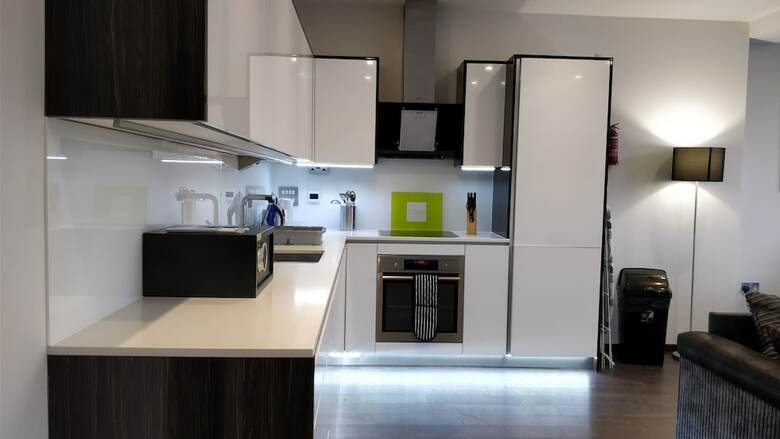Apartamentos Access Tower Hill