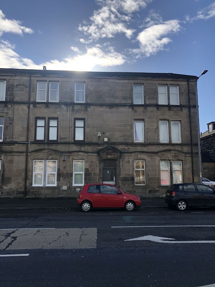 Ground Floor Apartment Near Gla Airport