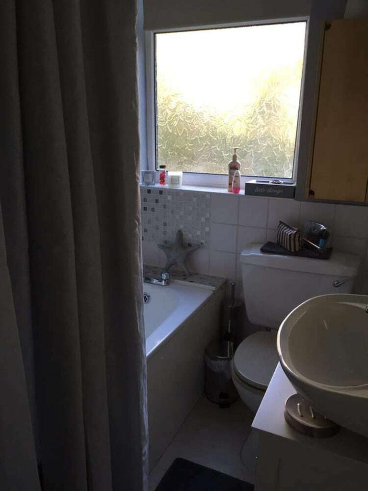 Apartamentos Cosy Self-contained Studio With A Garden View